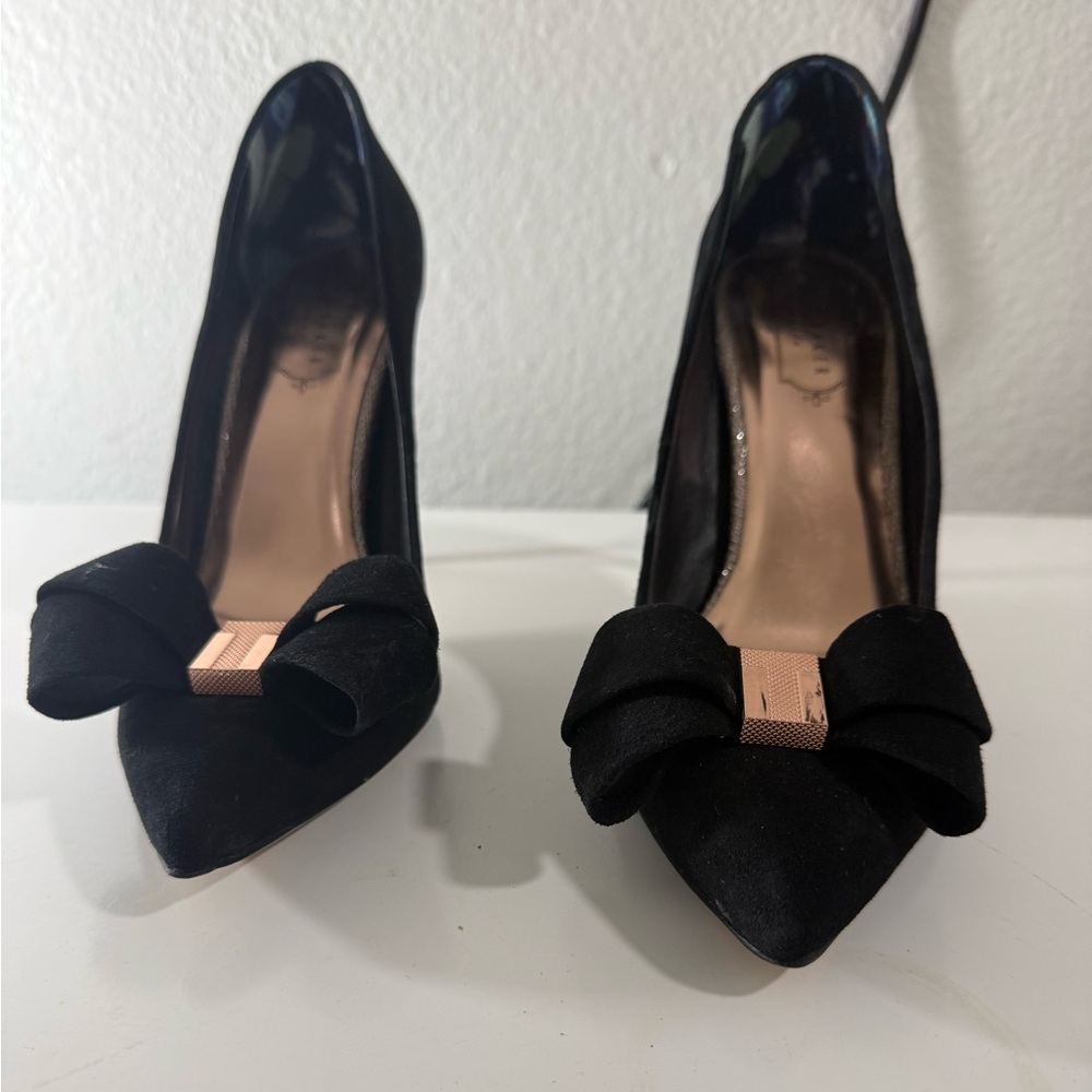 Ted Baker Black Heels with Bow Accent - Picture 3 of 8